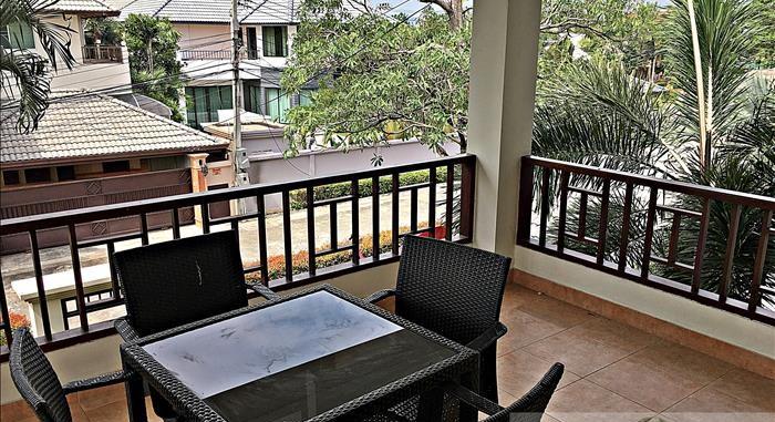 Beautiful 2-storey House with Pool Pattaya Thani, Bang Lamung, Chonburi